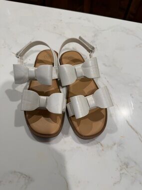 Girls' White Bow Strap Sandals